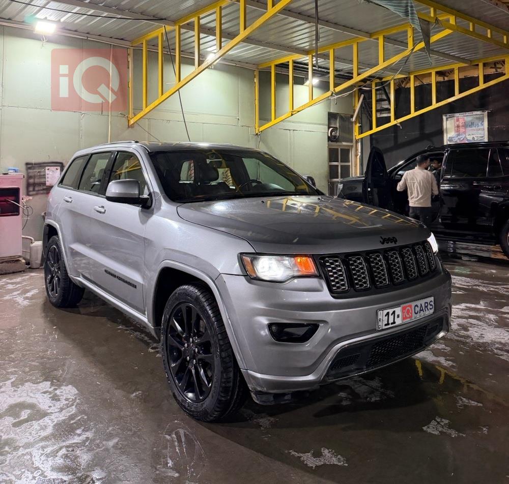 جيب جراند شيروكي